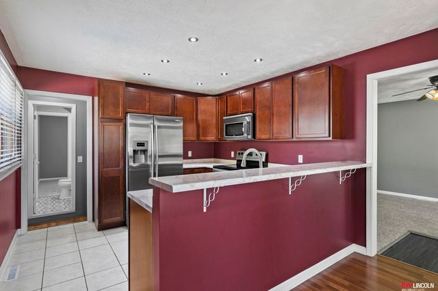 4321 S 60 Street, Lincoln, NE 68516