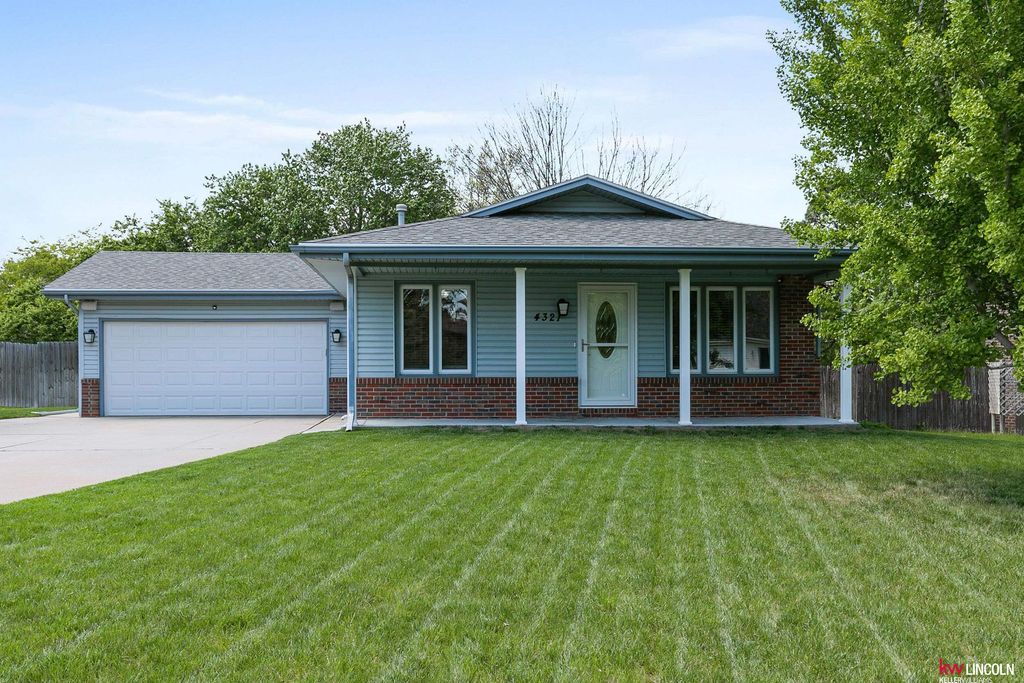 4321 S 60 Street, Lincoln, NE 68516