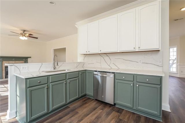 374 Quick Silver Drive, Winston-salem, NC 27127