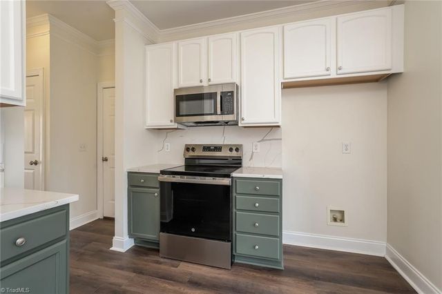 374 Quick Silver Drive, Winston-salem, NC 27127