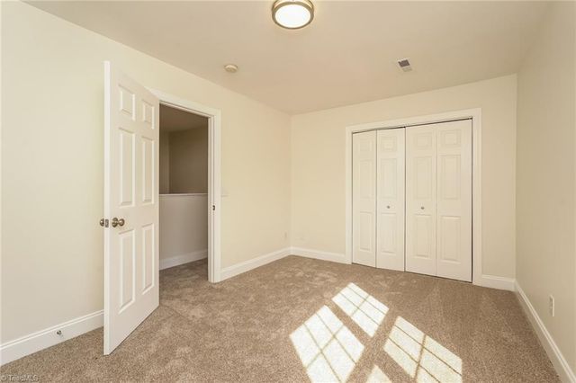 374 Quick Silver Drive, Winston-salem, NC 27127