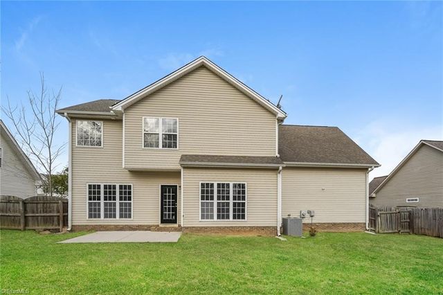 374 Quick Silver Drive, Winston-salem, NC 27127