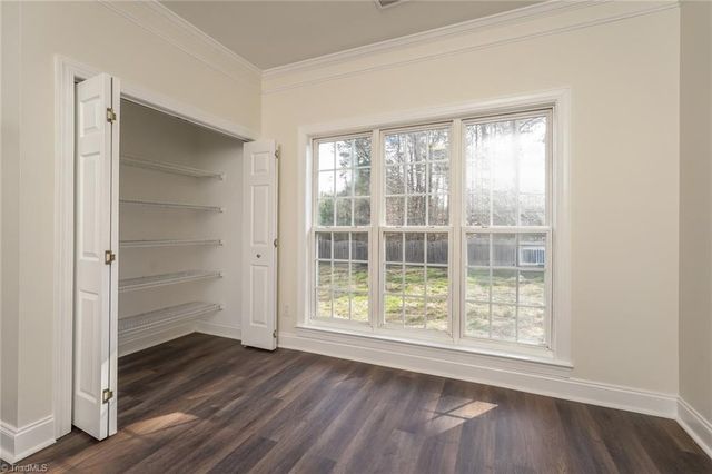 374 Quick Silver Drive, Winston-salem, NC 27127