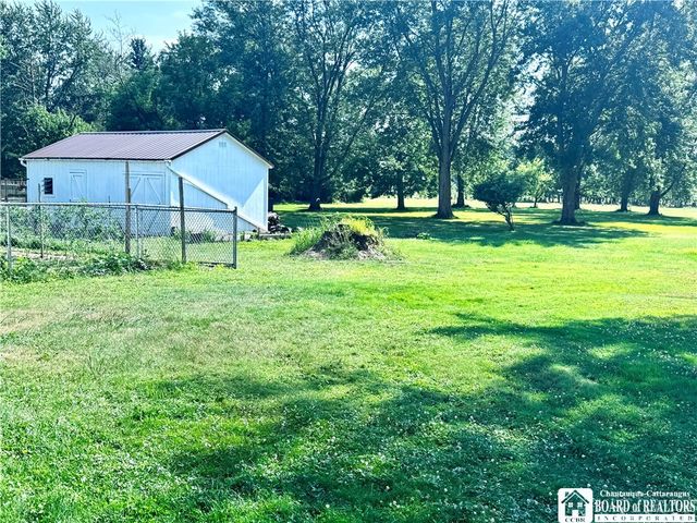 125 Seymour Street, Pomfret, NY 14063