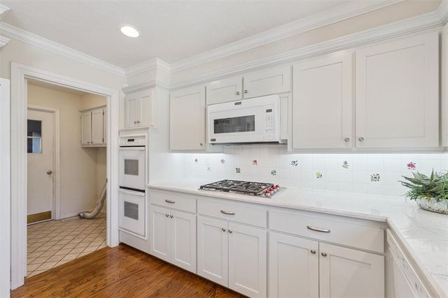 1317 Cherry Laurel Drive, Norman, OK 73072