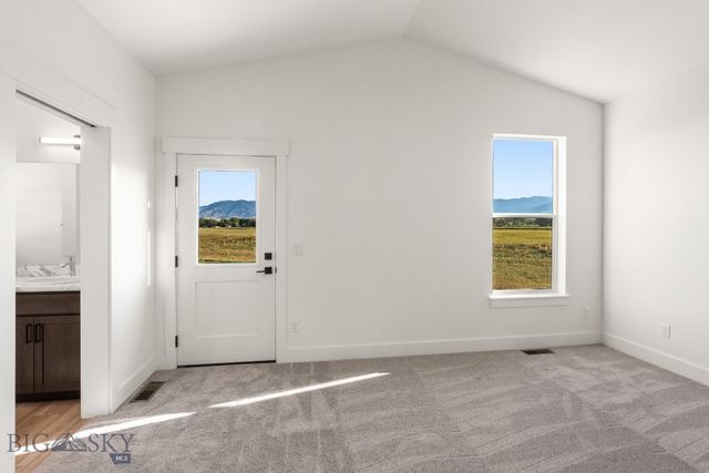 1100 Melissa Way, Belgrade, MT 59714