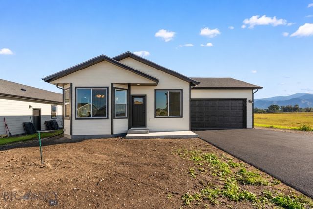 1100 Melissa Way, Belgrade, MT 59714