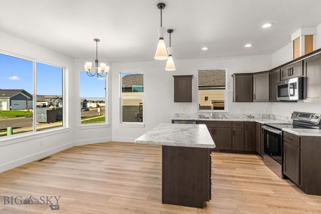 1100 Melissa Way, Belgrade, MT 59714