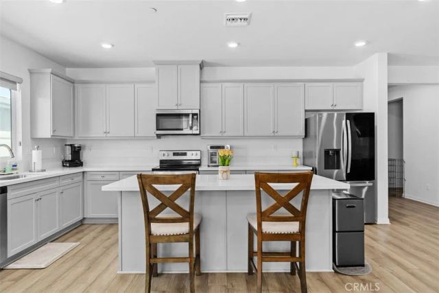 29259 Outback, Winchester, CA 92596
