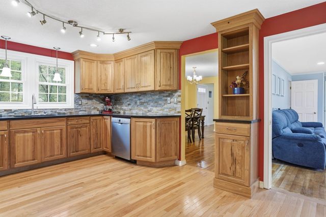 1 Denbow Road, Durham, NH 03824