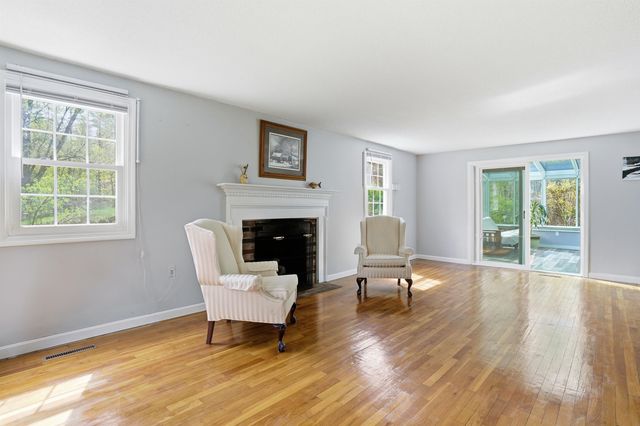1 Denbow Road, Durham, NH 03824