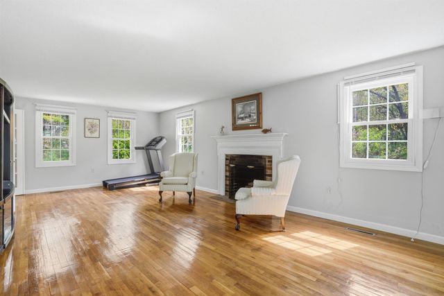 1 Denbow Road, Durham, NH 03824