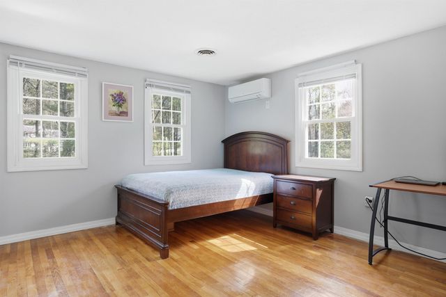 1 Denbow Road, Durham, NH 03824