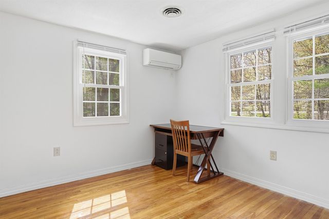 1 Denbow Road, Durham, NH 03824