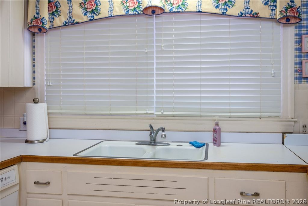 502 N Main Street, Salemburg, NC 28385 — photo 14