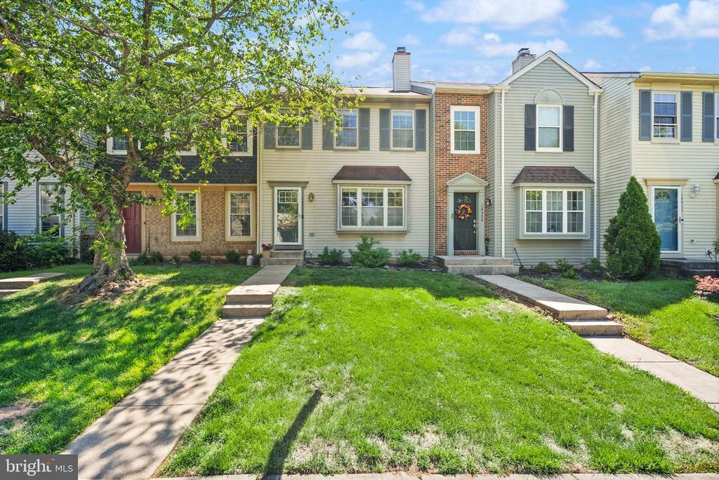 14507 CASTLEFORD CT, Centreville, VA 20121
