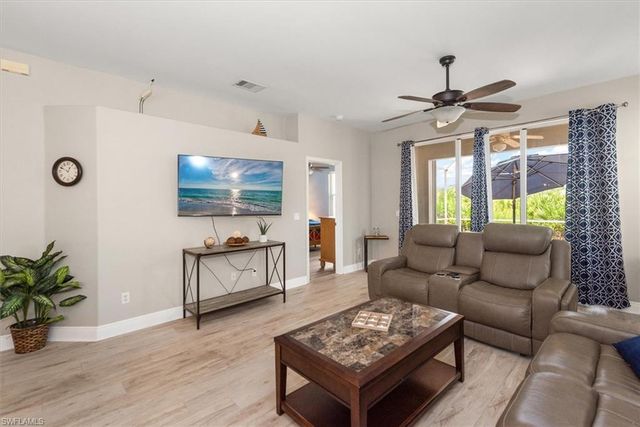 2274 Granby DR, Lehigh Acres, FL 33973