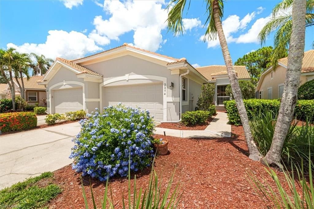 2274 Granby DR, Lehigh Acres, FL 33973