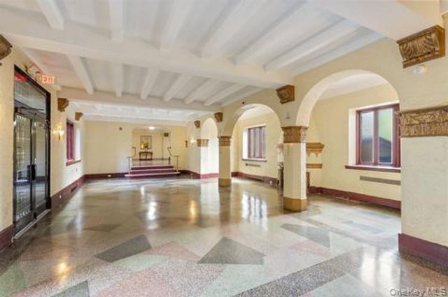 8910 35th Avenue E1L, Jackson Heights, NY 11372