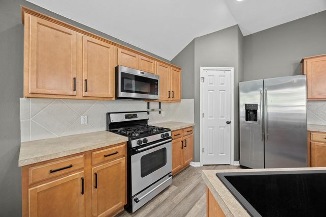 2412 Tumbling River DR, Leander, TX 78641