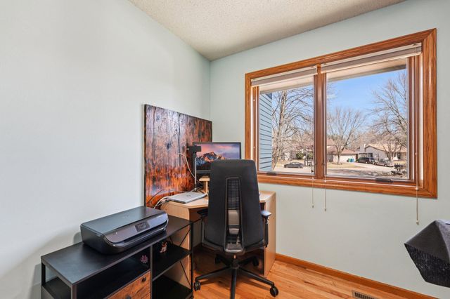 12137 88th Place N, Maple Grove, MN 55369