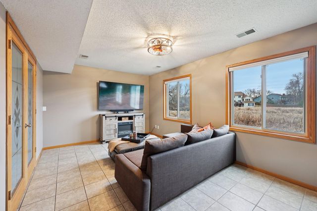 12137 88th Place N, Maple Grove, MN 55369