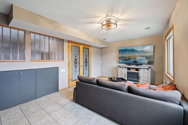 12137 88th Place N, Maple Grove, MN 55369