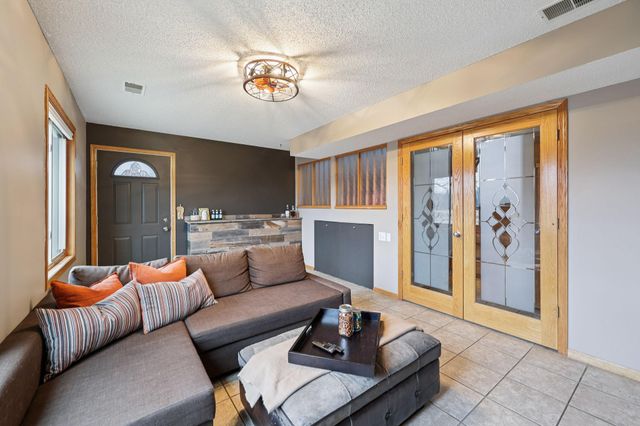 12137 88th Place N, Maple Grove, MN 55369