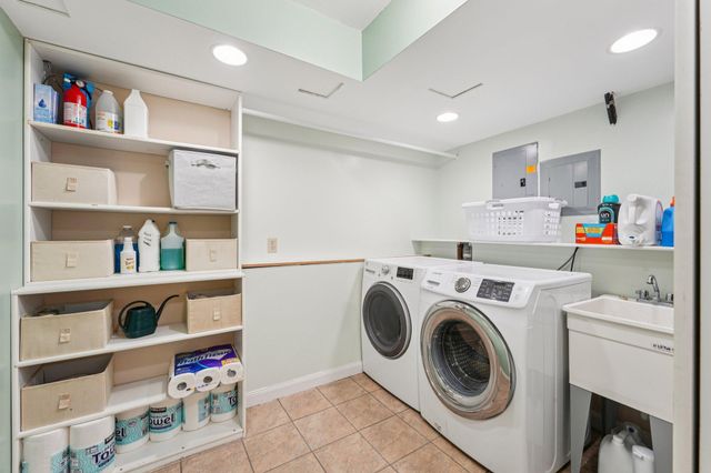 12137 88th Place N, Maple Grove, MN 55369