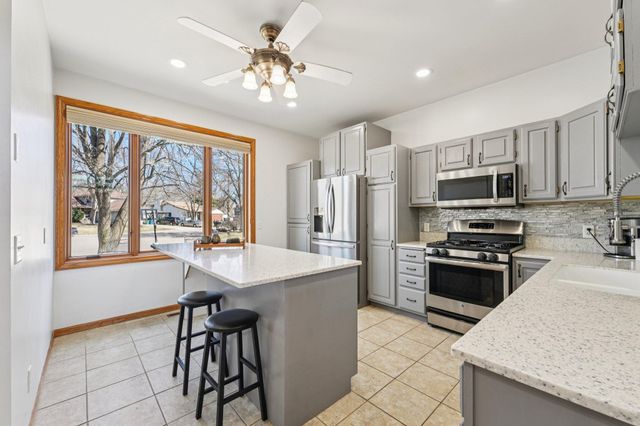 12137 88th Place N, Maple Grove, MN 55369