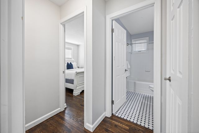 28 Brookdale Avenue, Milford, CT 06460