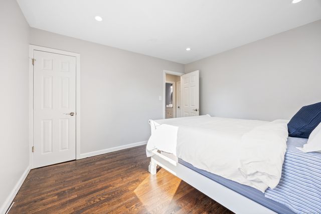 28 Brookdale Avenue, Milford, CT 06460