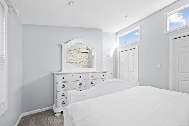 28 Brookdale Avenue, Milford, CT 06460