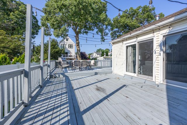 28 Brookdale Avenue, Milford, CT 06460