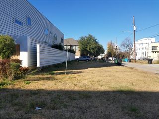 3402 Home Street, Houston, TX 77007