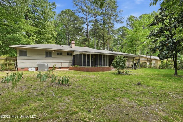 5523 Wayneland Drive, Jackson, MS 39211