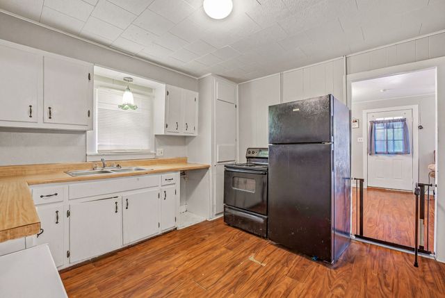 769 N Mccart Street, Stephenville, TX 76401