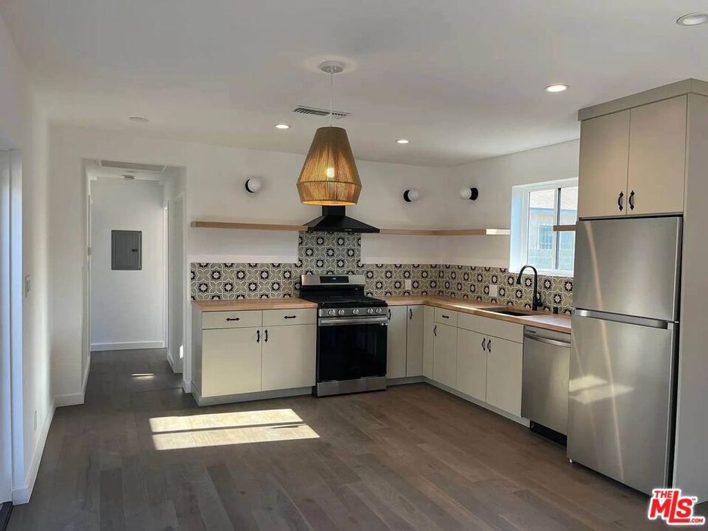 3618 Chesapeake Avenue, Los Angeles, CA 90016