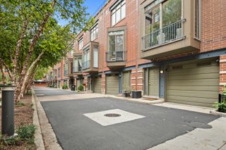 310 N Clinton Street L, Chicago, IL 60661