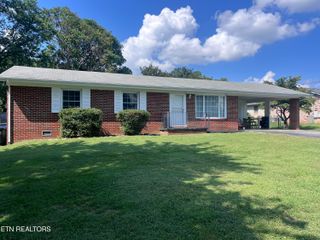317 Smoky View Rd, Knoxville, TN 37920