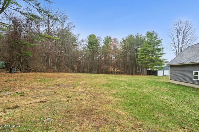112 Gifford Valley Road, Northampton, NY 12134