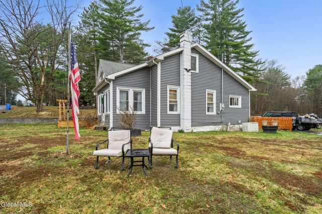 112 Gifford Valley Road, Northampton, NY 12134
