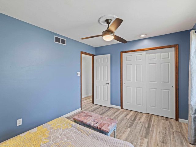 7366 Oakdale Drive, Newburgh, IN 47630