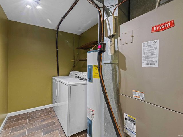 7366 Oakdale Drive, Newburgh, IN 47630