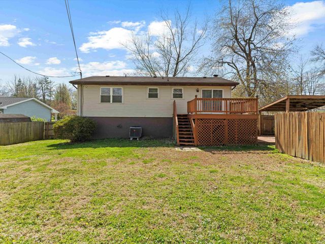 7366 Oakdale Drive, Newburgh, IN 47630