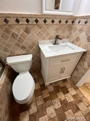 44 Commander Avenue, Hempstead, NY 11550