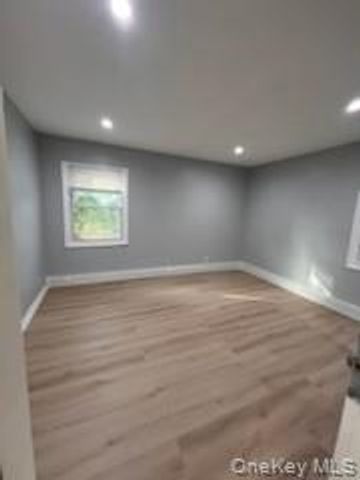 44 Commander Avenue, Hempstead, NY 11550