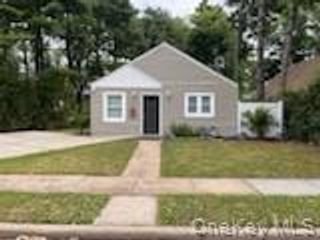 44 Commander Avenue, Hempstead, NY 11550