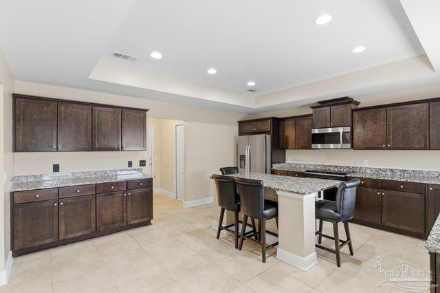 5468 Madelines Way, Pace, FL 32571