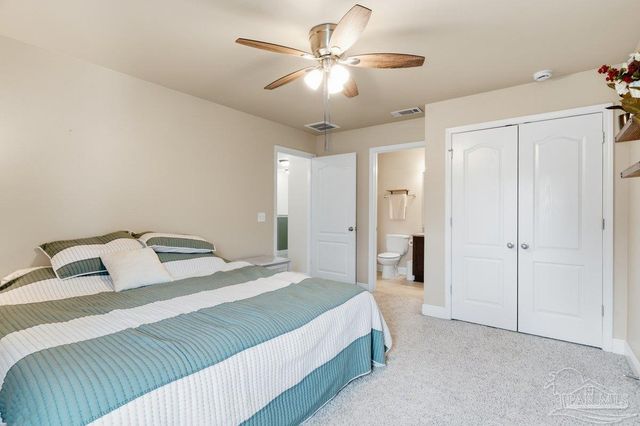 5468 Madelines Way, Pace, FL 32571